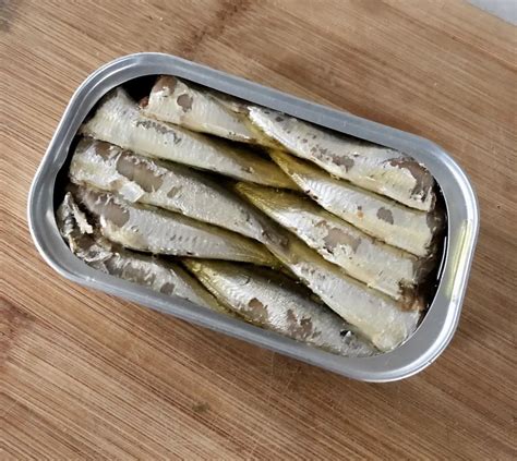 Sardines For Dogs .